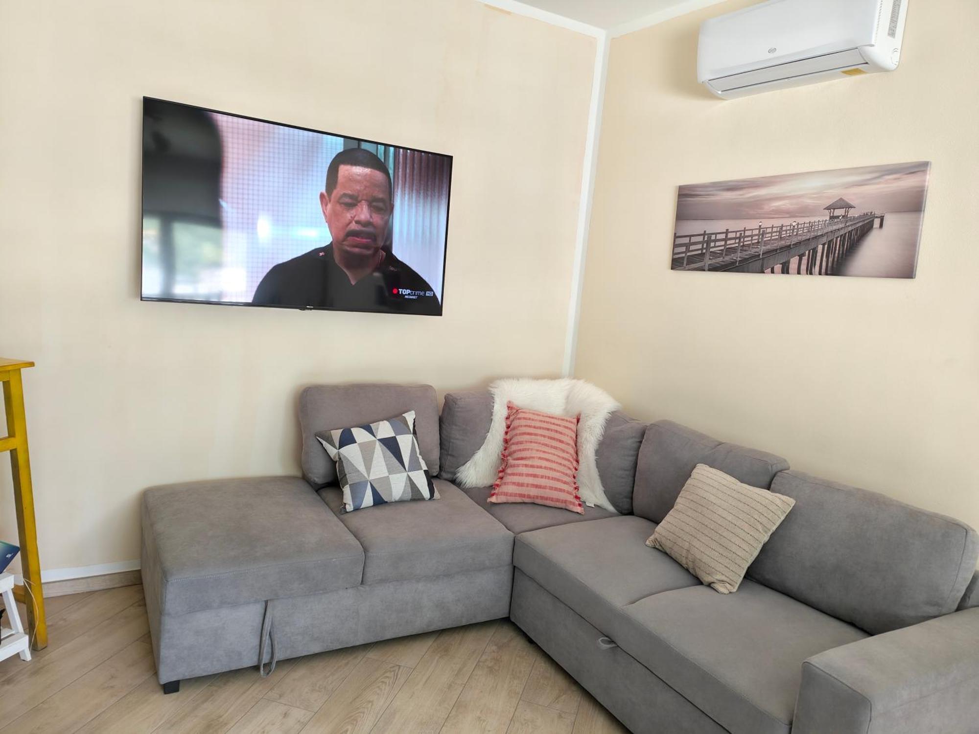 Alfiumea Apartment Tirano Luaran gambar