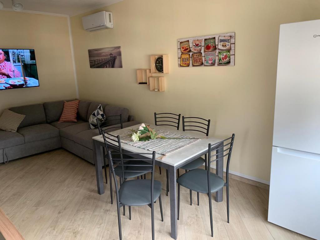 Alfiumea Apartment Tirano Luaran gambar